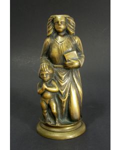 Koperen figuur, Heilige met kind, Dinanderie, 15e/16e eeuw
