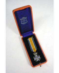 Ridder Oranje Nassau met de Zwaarden, miniatuur in cassette 