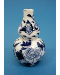 Chinees porseleinen kalebasvaasje, 19e eeuw
