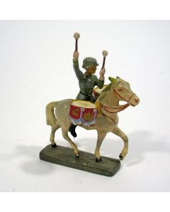 Elastolin figuur, trommelende Duitse soldaat te paard
