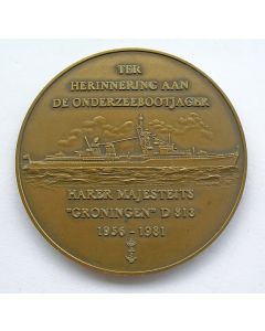 Penning, uit de vaart nemen van de Onderzeebootjager 'Groningen', 1981