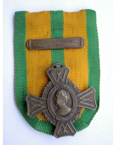 Oorlogsherinneringskruis, met gesp 'Oorlogsdienst Visserij 1940-1945'