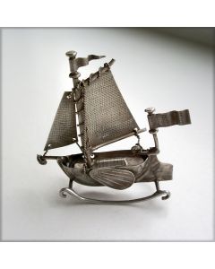 Miniatuur zilveren vissersboot, ca. 1900