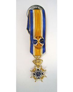 Officier Oranje Nassau, miniatuur in goud