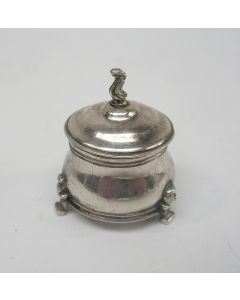 Zilveren miniatuur tabakspot, Johannes van Geffen, Amsterdam 1783