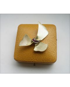 Gouden broche met robijntjes, Berlijn ca. 1925