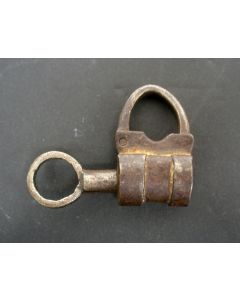 Smeedijzeren hangslot, 18e eeuw