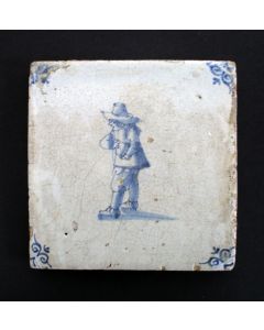 Figuurtegel, man met hoed, ca. 1700