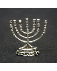 Miniatuur zilveren menorah