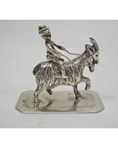 Zilveren miniatuur, bokkenrijder, 19e eeuw 