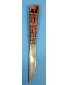 Zeeuws mes met palmhouten heft, jagersvoorstelling,19e eeuw