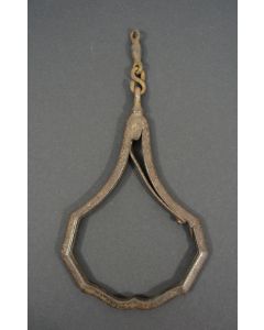 Smeedijzeren sleutelboshanger, 18e eeuw