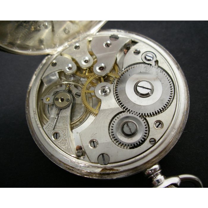 JewelryWe Mannen Vrouwen Digitale Clip Horloge Mini Microlight Horloge Rugzak Gesp Riem fob Horloge voor Rotsklimmen Artsen Verpleegkundigen Chefs, zilver-rood, Digitaal